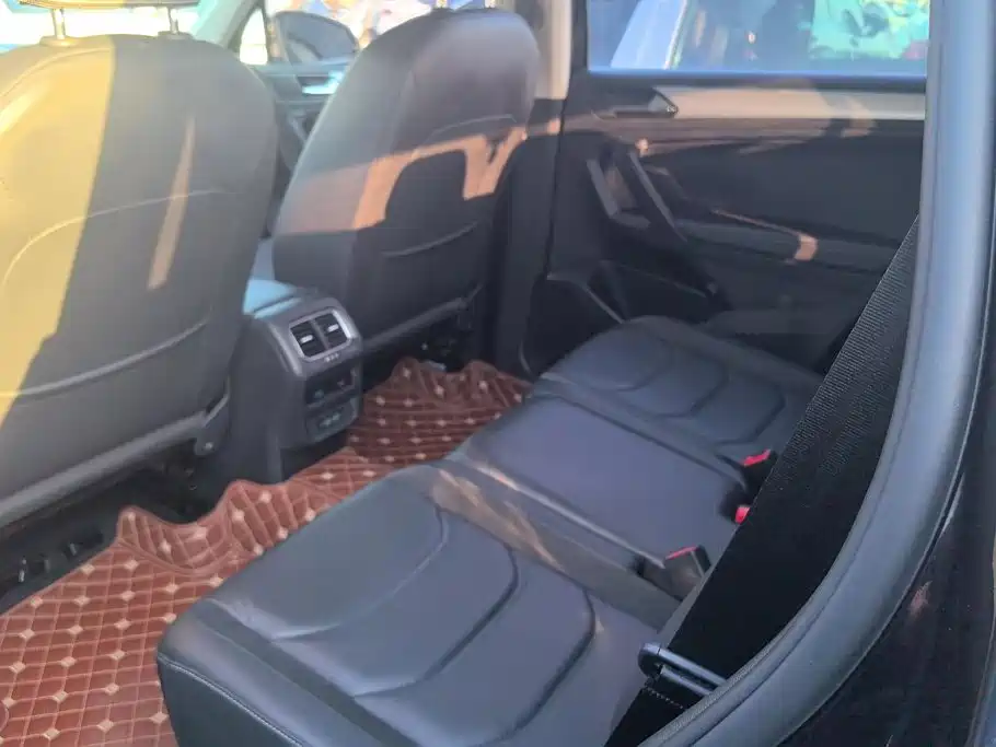 Volkswagen Tiguan L 2019 — фото 11