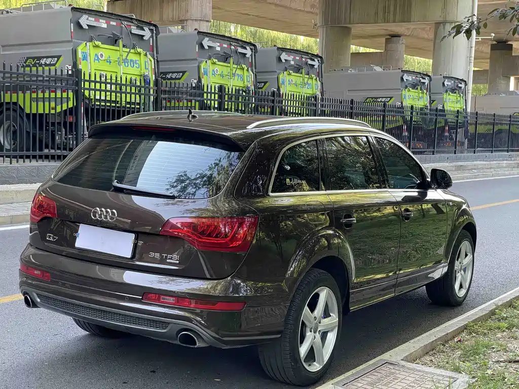 Audi Q7 2015 — фото 4