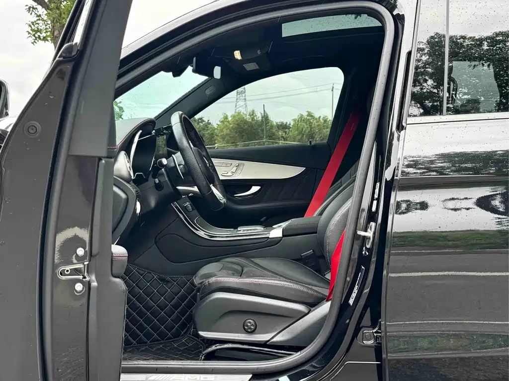 Mercedes-Benz GLC AMG 2022 — фото 8