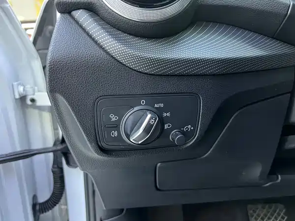 Audi Q2L 2022