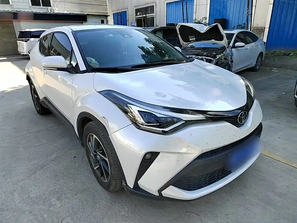 Toyota C-HR 2022 — фото 4