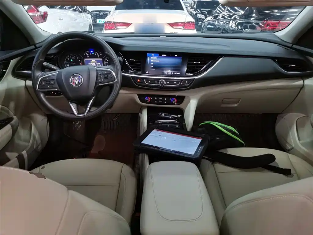Buick Regal 2022 — фото 12
