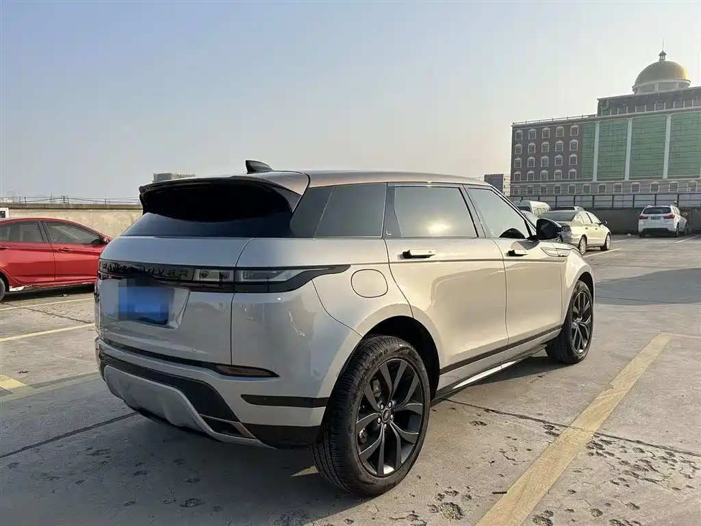 Land Rover Evoque 2024 — фото 22