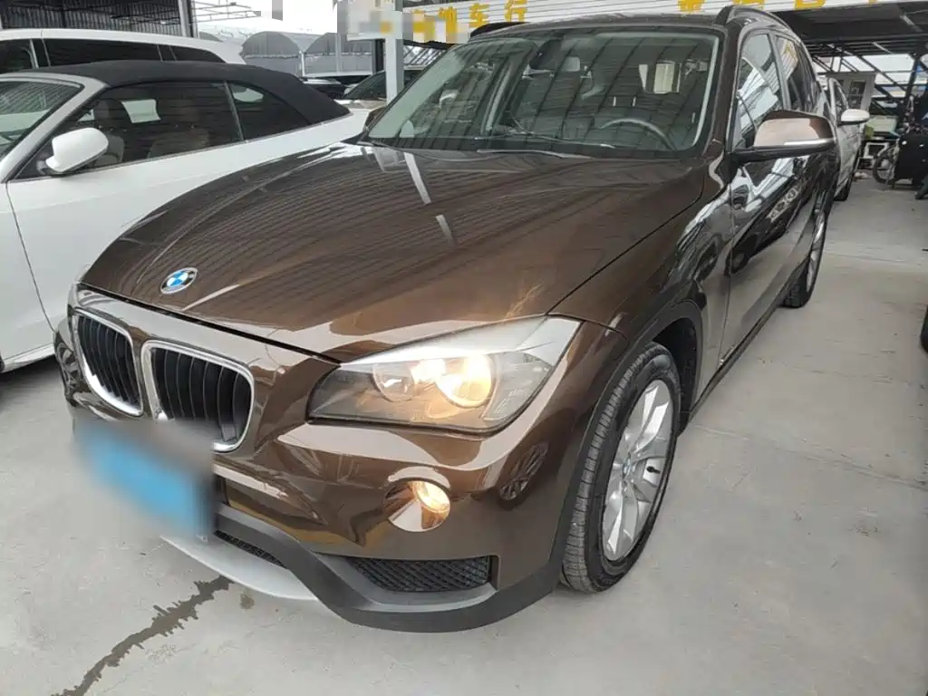 BMW X1 2014 — фото 1