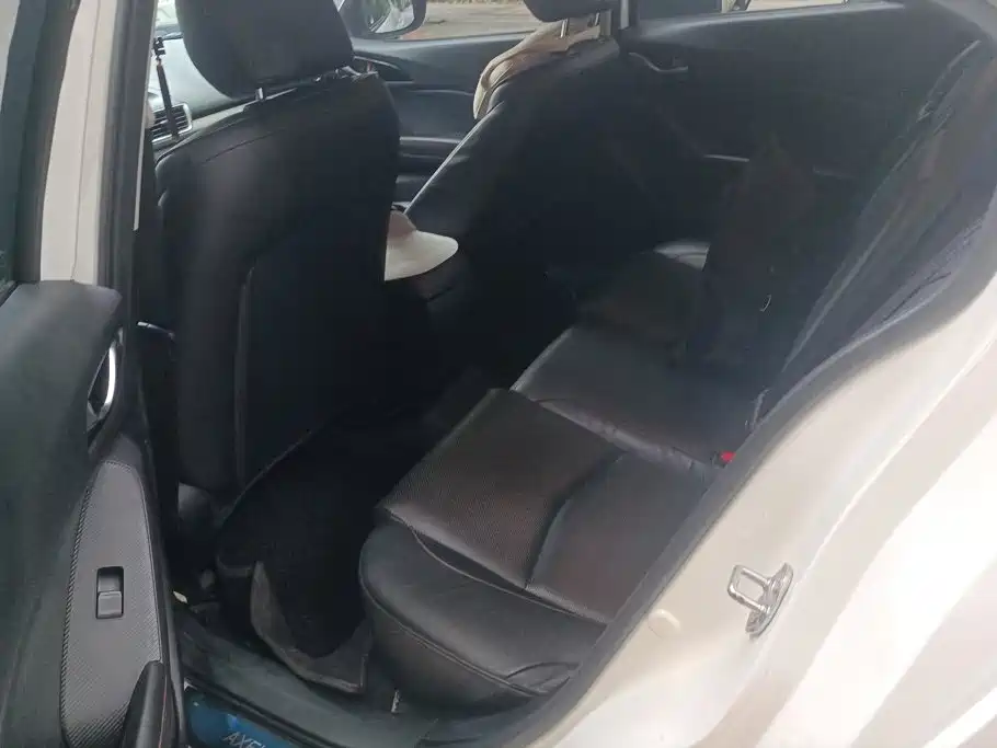 Mazda 3 Angkesela 2015 — фото 11