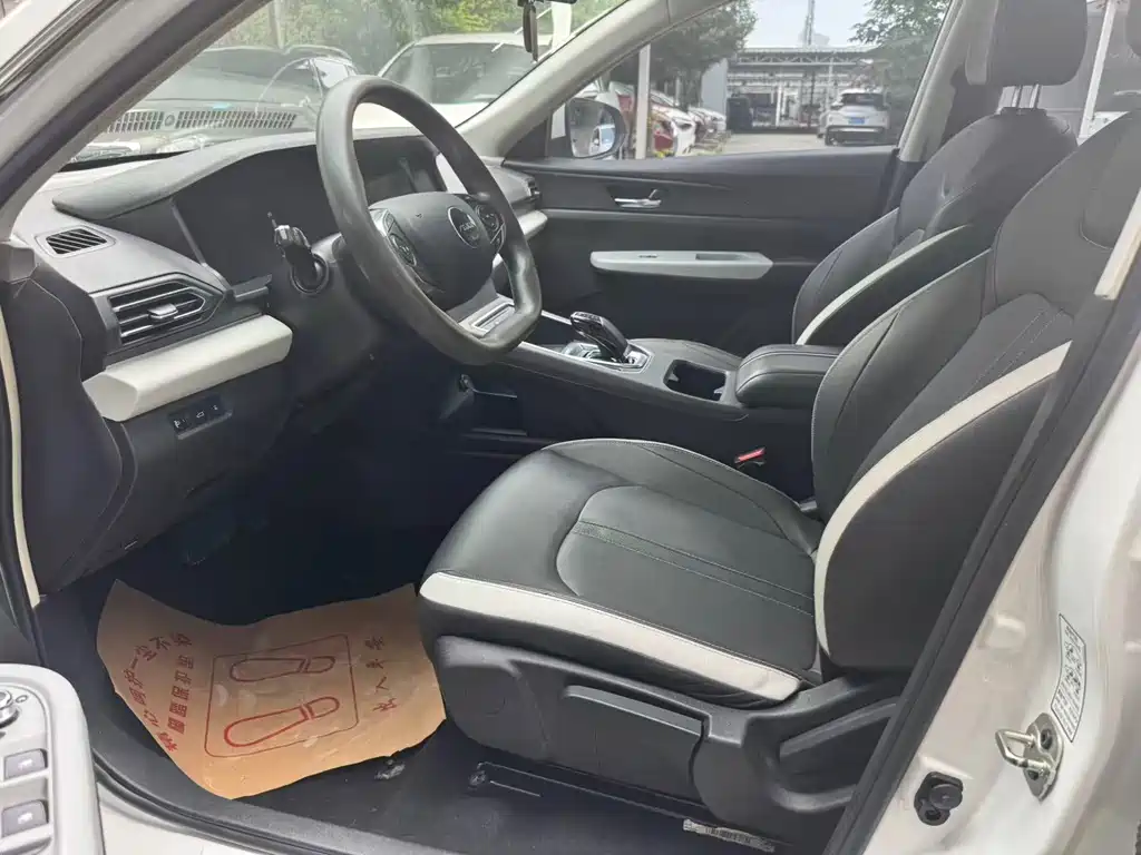 Dongfeng E70 2023