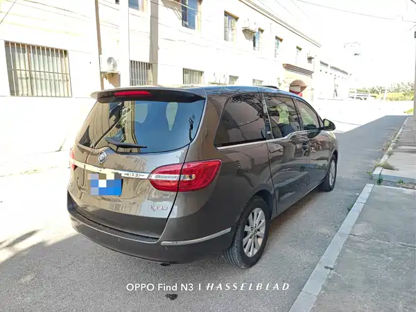 Buick GL8 2015