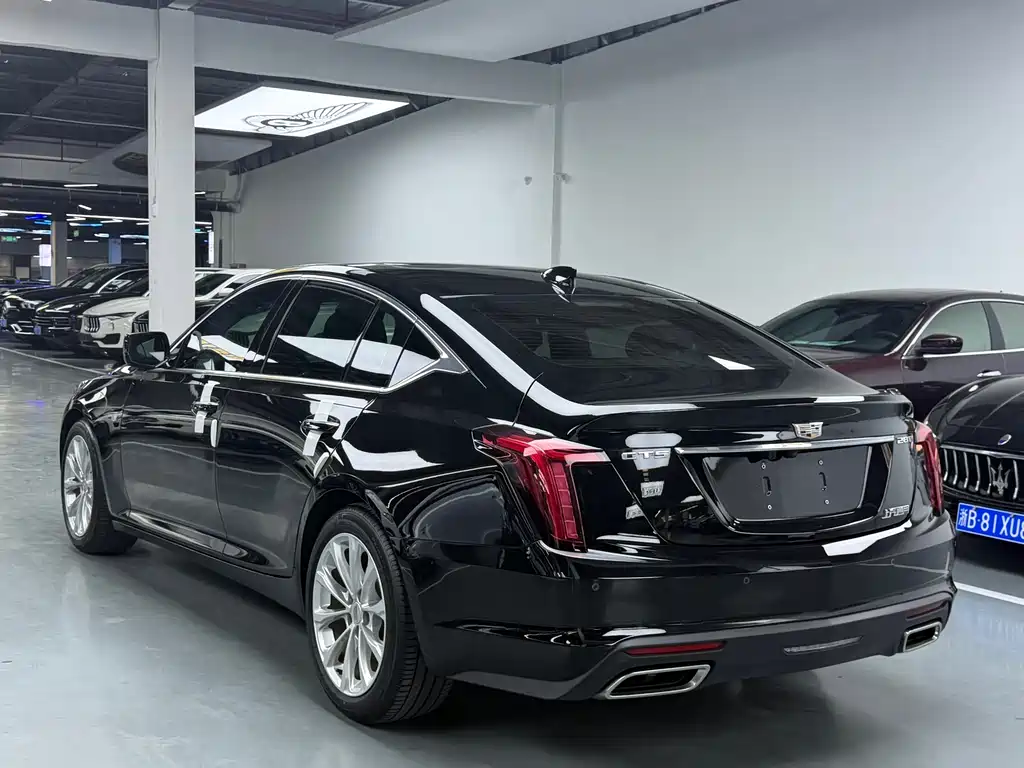Cadillac CT5 2022 — фото 15