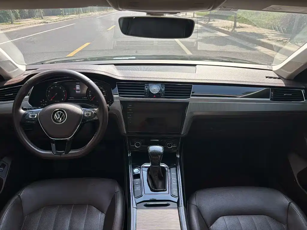 Volkswagen Phideon 2021