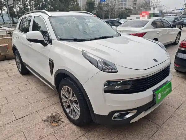 Lynk & Co 01 2018