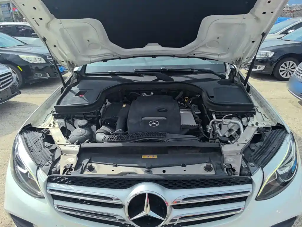 Mercedes-Benz GLC 2018 — фото 20