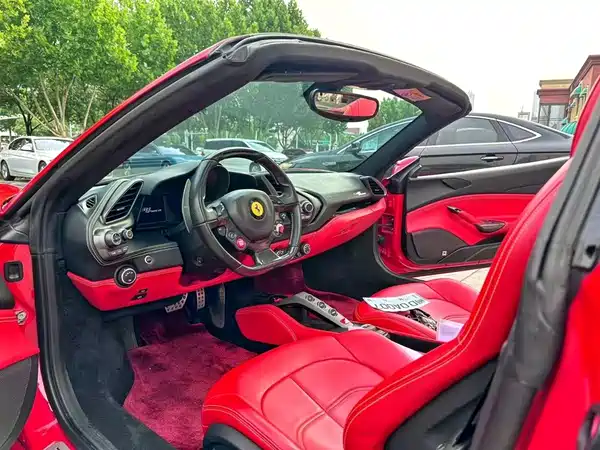 Ferrari 488 2015