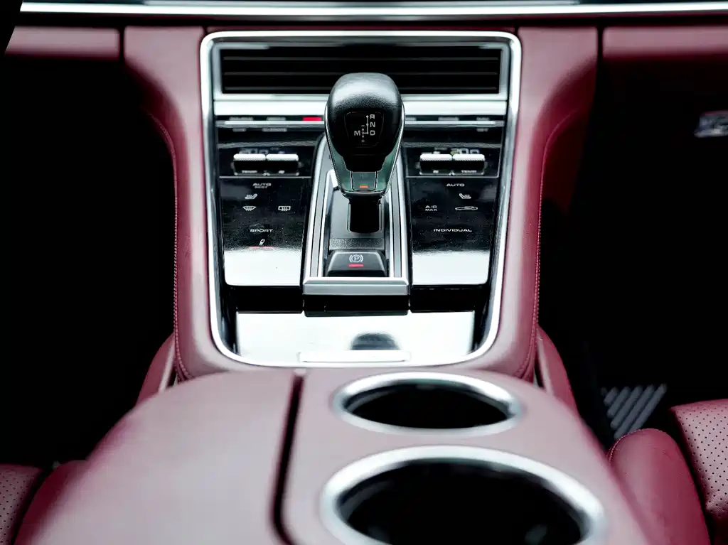 Porsche Panamera 2019 — фото 8