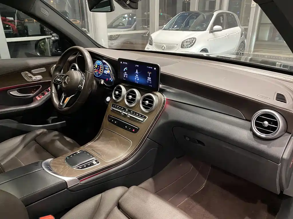 Mercedes-Benz GLC 2023 — фото 12