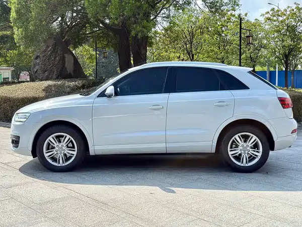 Audi Q3 2015