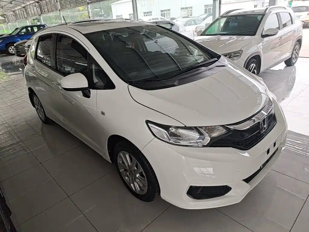 Honda Fit 2018 — фото 4