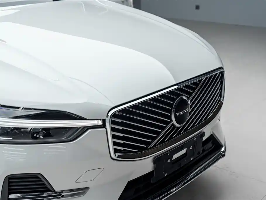 Volvo XC60 2026 — фото 18