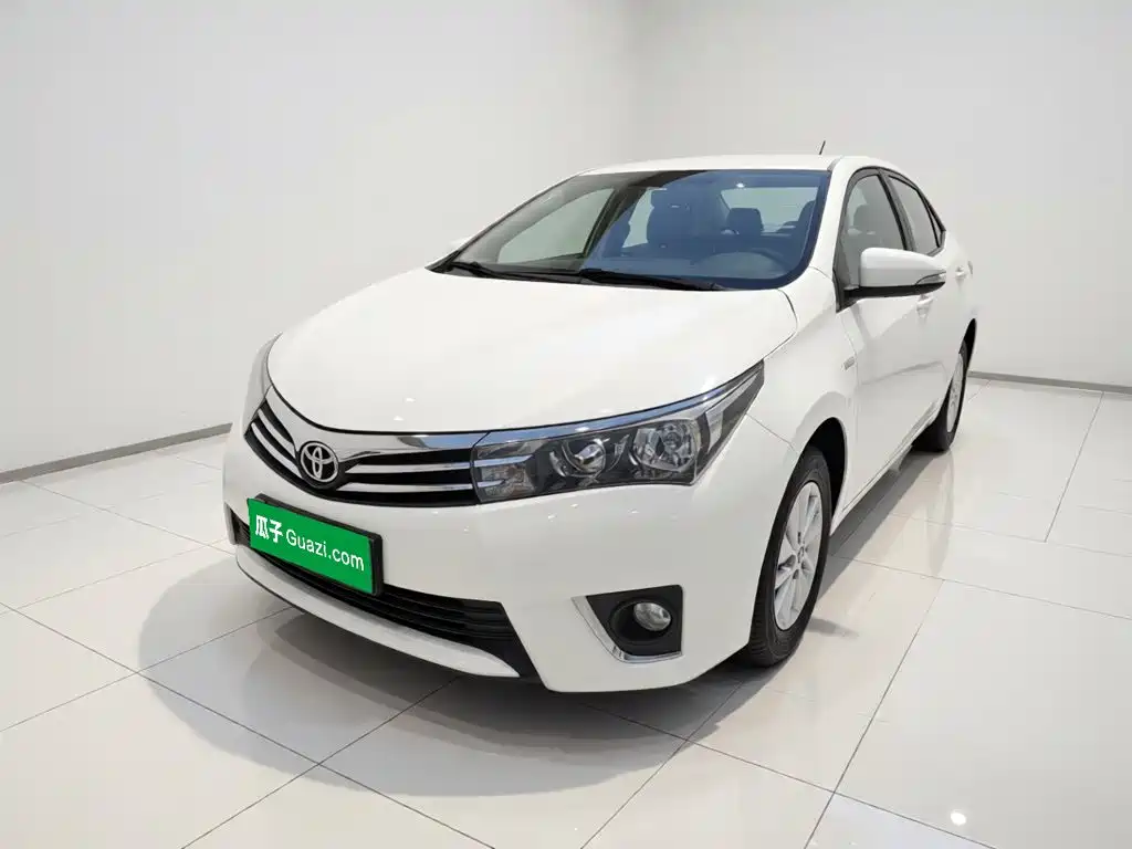 Toyota Corolla 2015 — фото 1