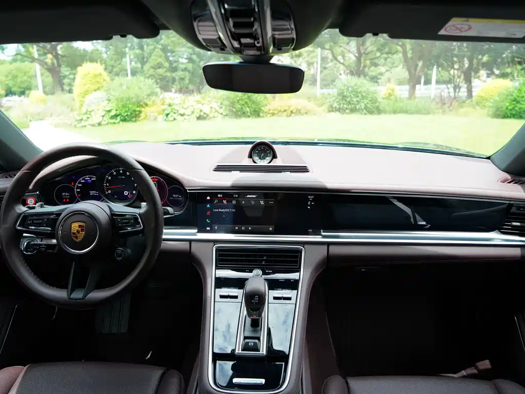 Porsche Panamera 2022