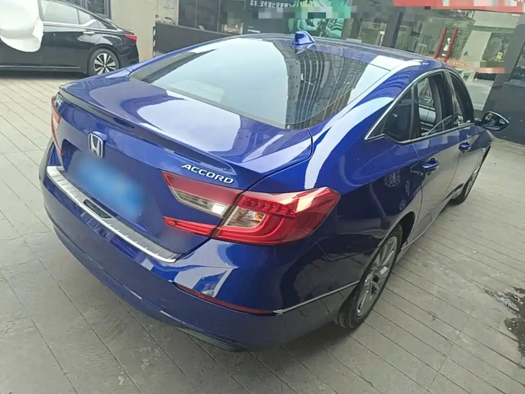 Honda Accord 2018 — фото 7