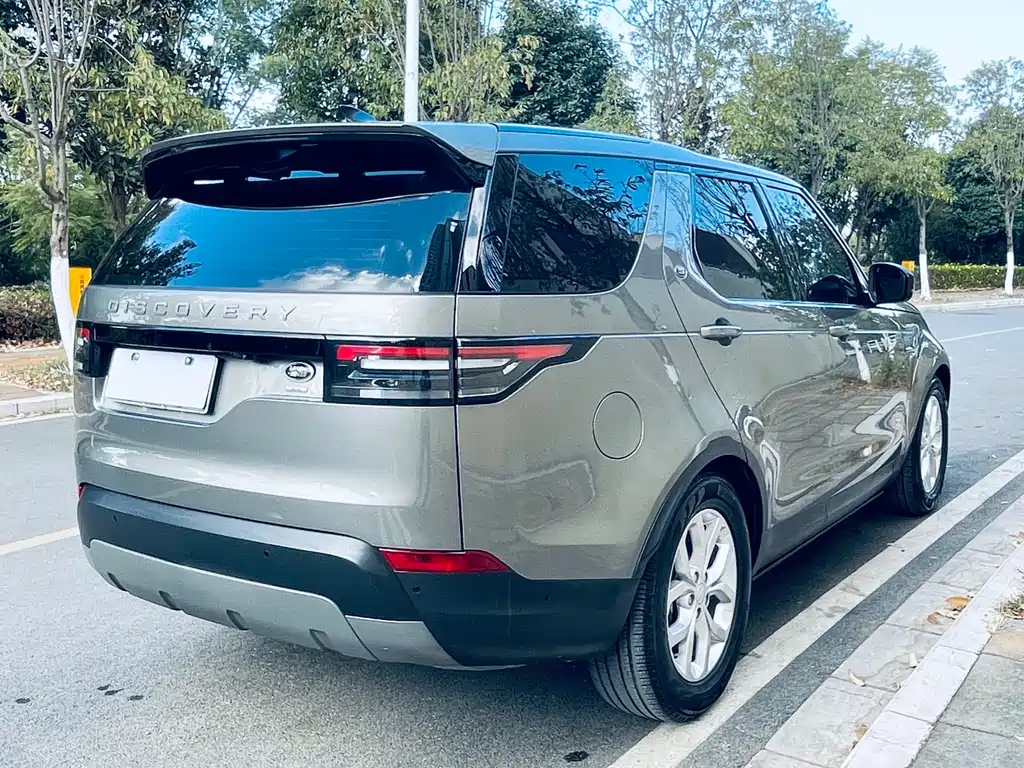 Land Rover Discovery 2020 — фото 7