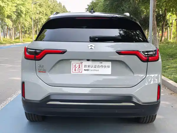 NIO ES6 2021