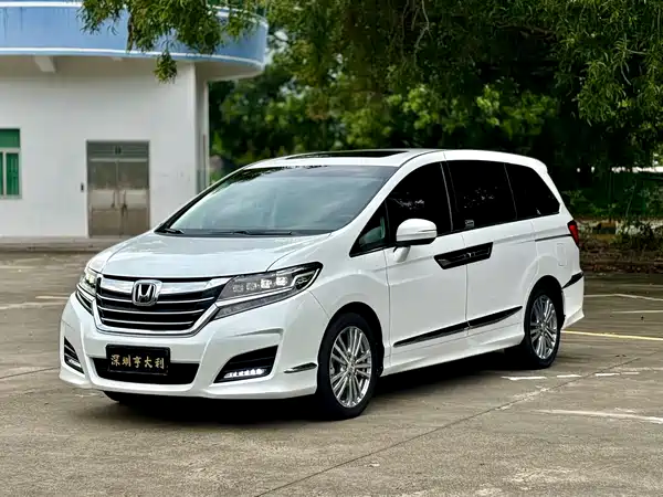 Honda Elysion 2017