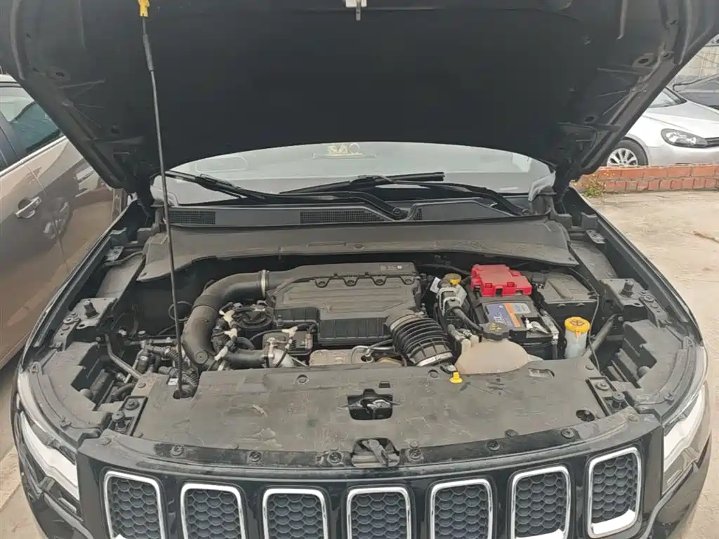 Jeep Compass 2020 — фото 20