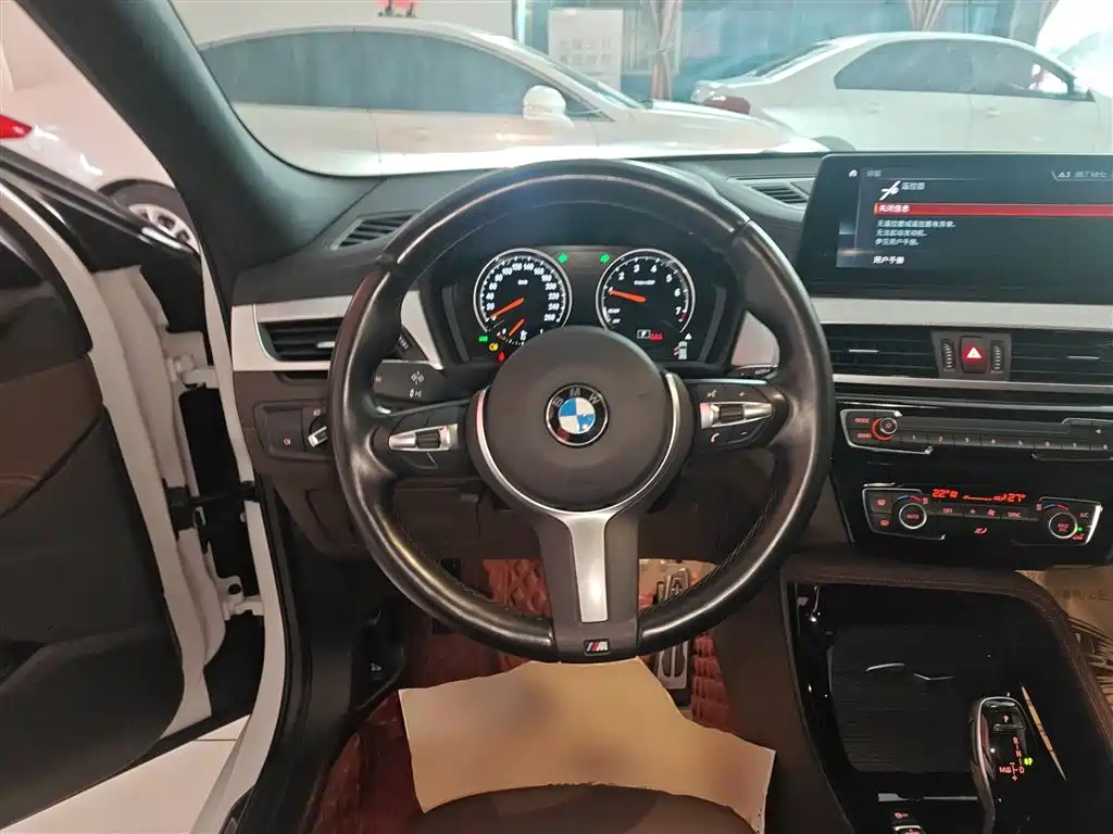 BMW X2 2022 — фото 11