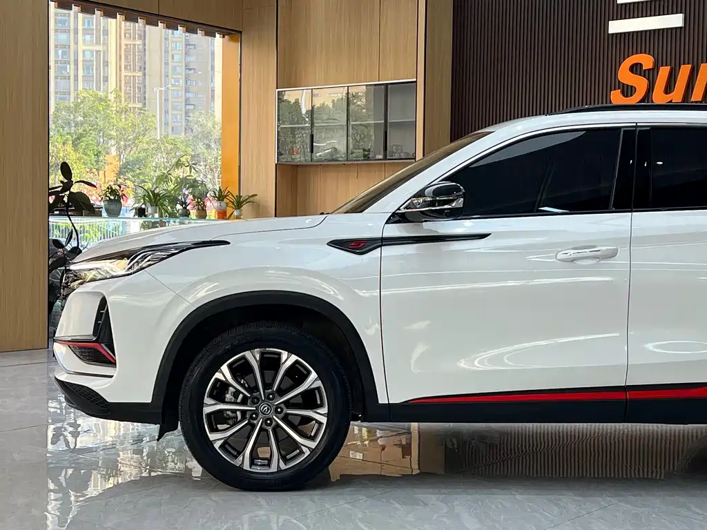 Changan CS75 PLUS 2022 — фото 12