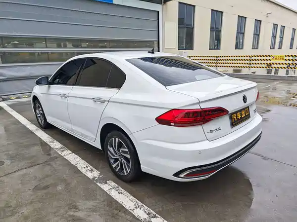 Volkswagen Bora 2023