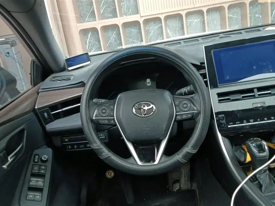 Toyota Avalon 2022 — фото 15