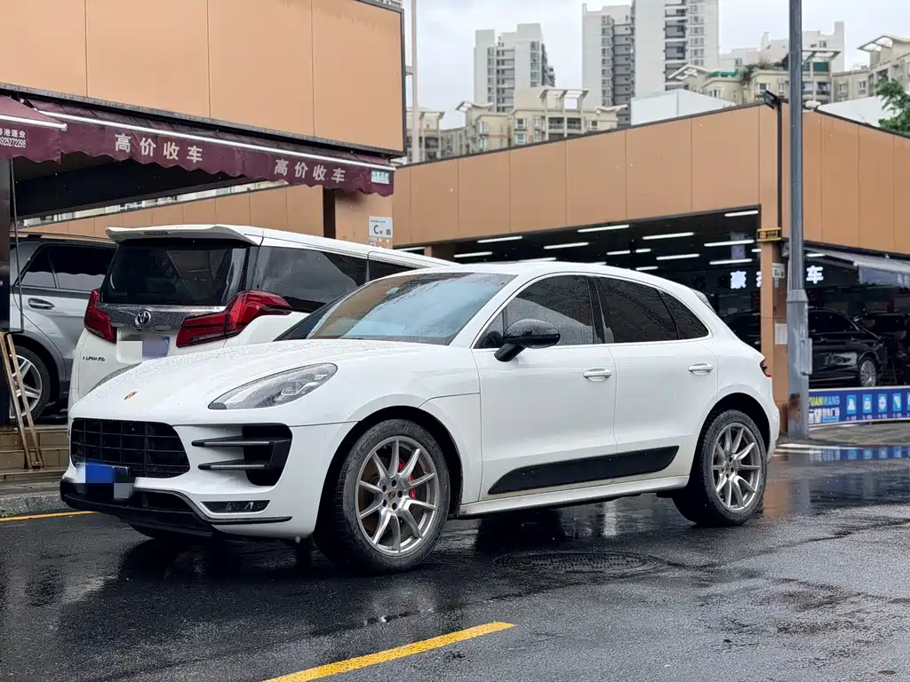 Porsche Macan 2015 — фото 1
