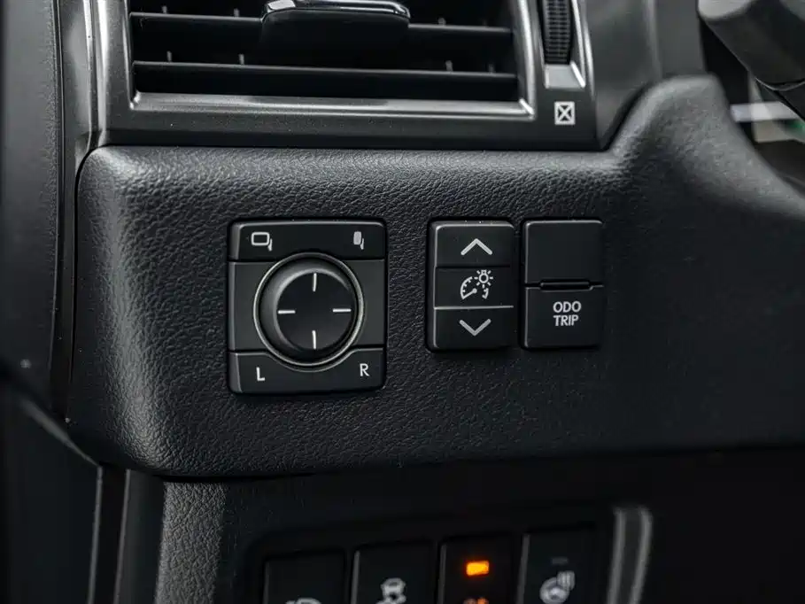 Lexus GX 2022 — фото 16
