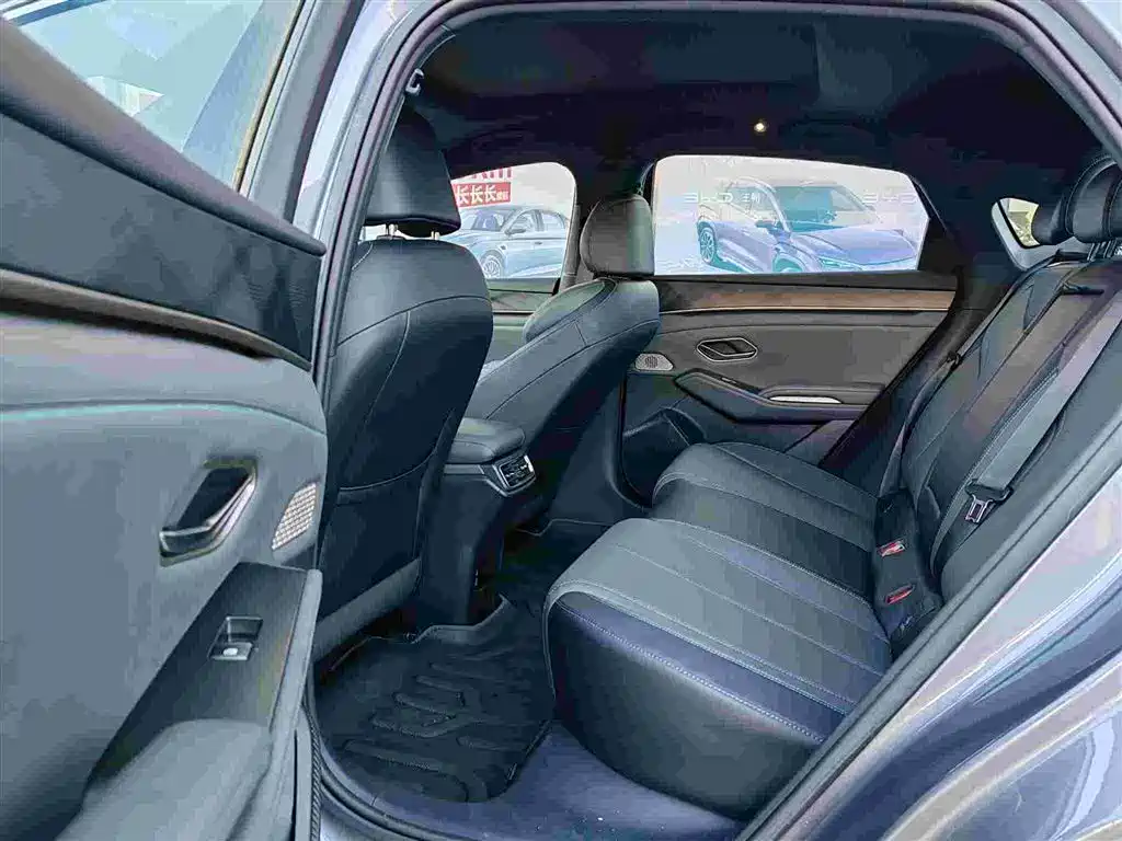 BYD Qin L 2025 — фото 16