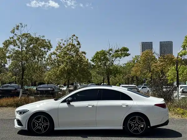 Mercedes-Benz CLA 2023