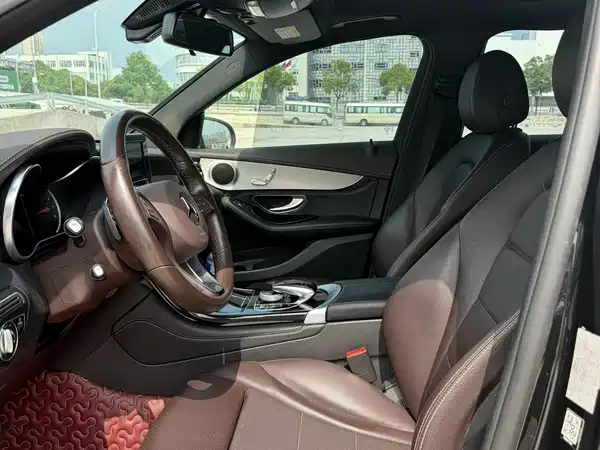 Mercedes-Benz GLC 2018