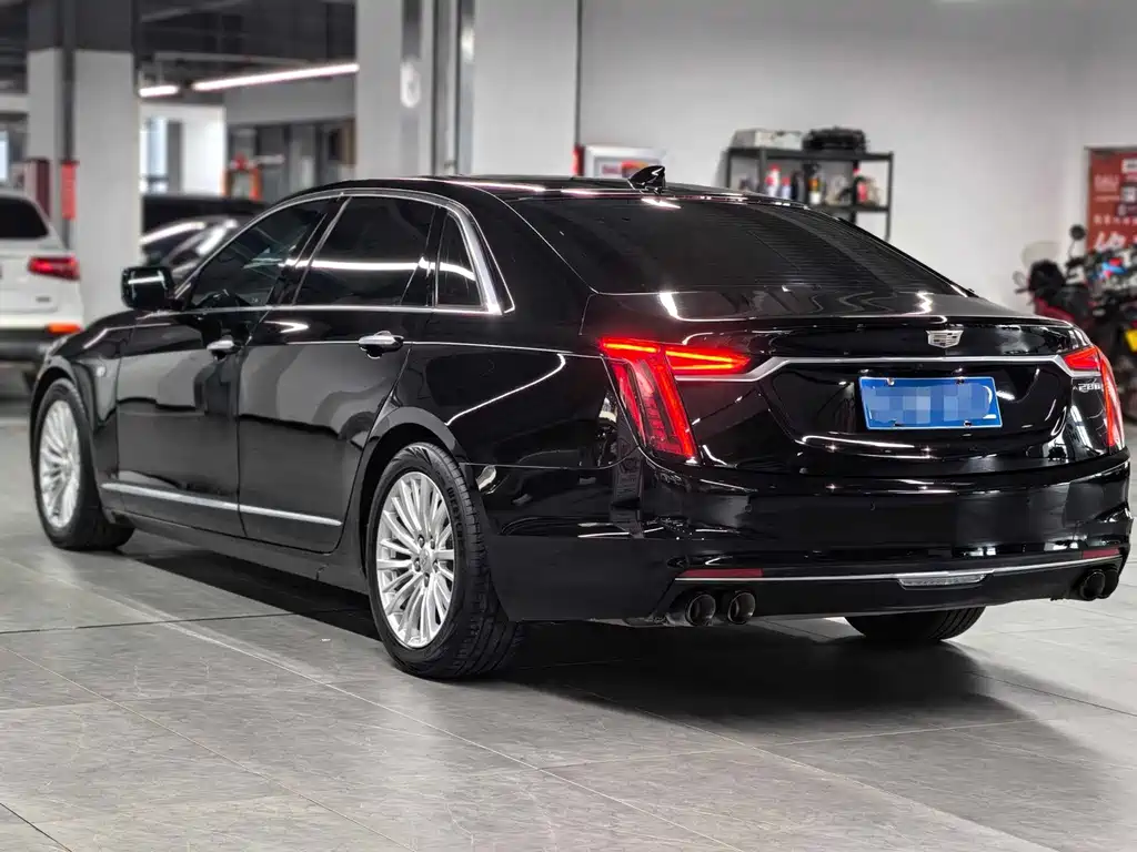Cadillac CT6 2021 — фото 15