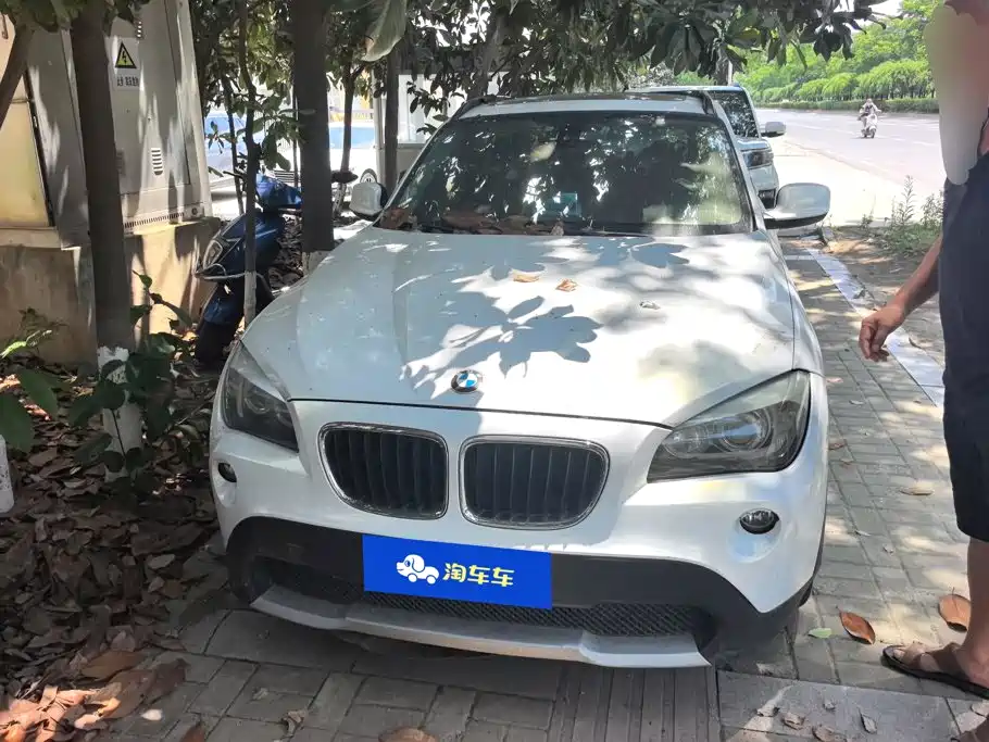 BMW X1 2012