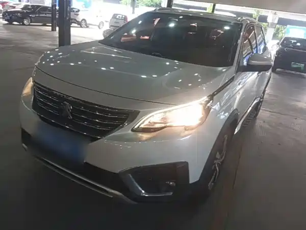 Peugeot 5008 2018