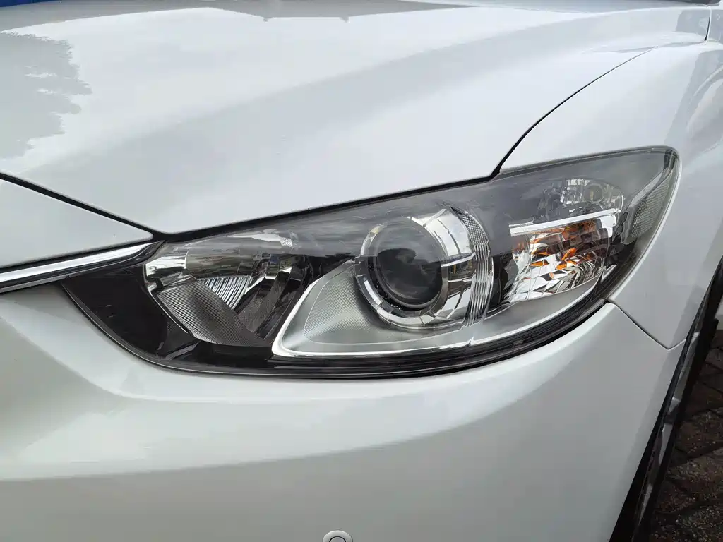 Mazda Atenza 2015 — фото 13