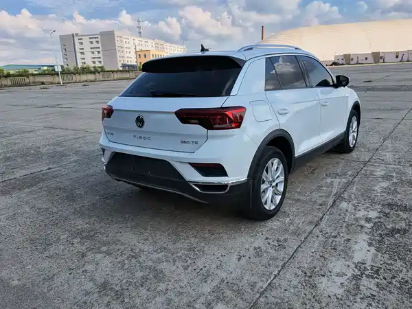 Volkswagen T-Roc 2023