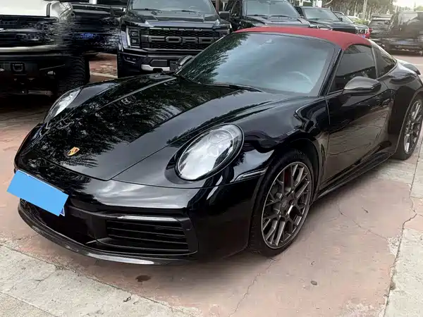 Porsche 911 2023