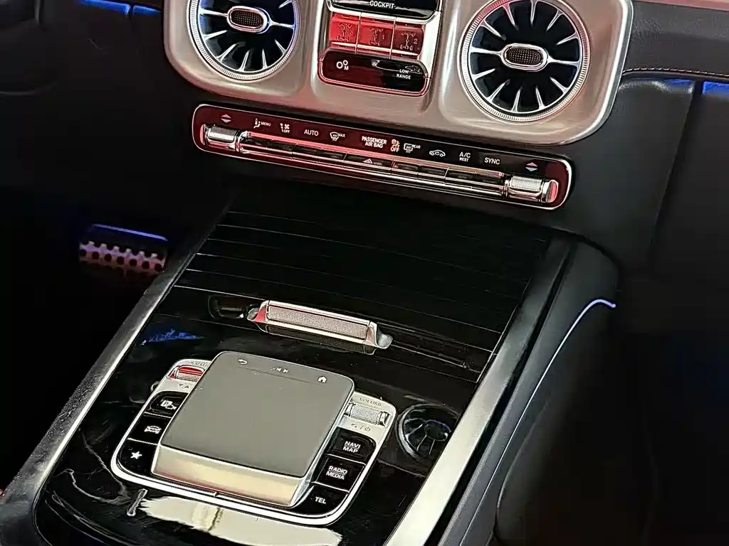 Mercedes-Benz G-Class 2025 — фото 12