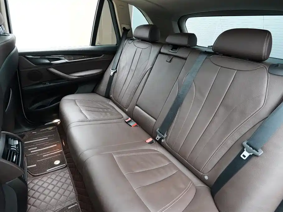 BMW X5 2017 — фото 16