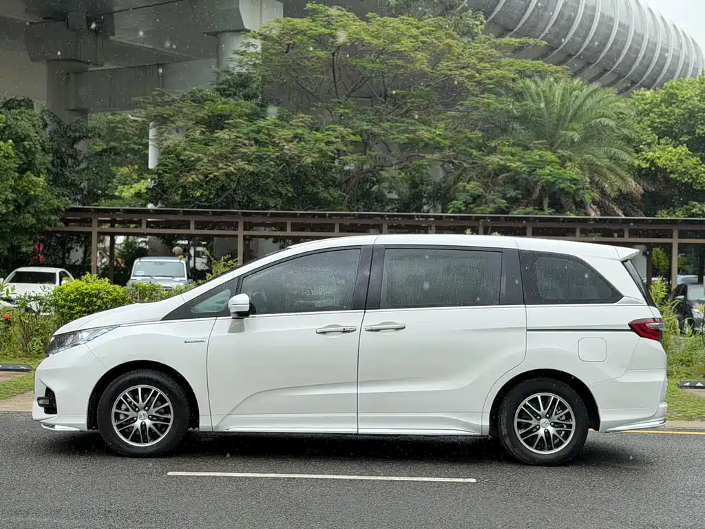 Honda Odyssey 2021 — фото 9