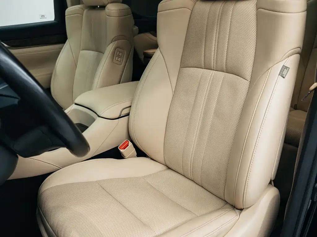 Toyota Alphard 2020 — фото 21