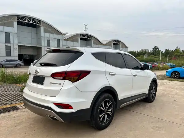 Hyundai Santa Fe 2017