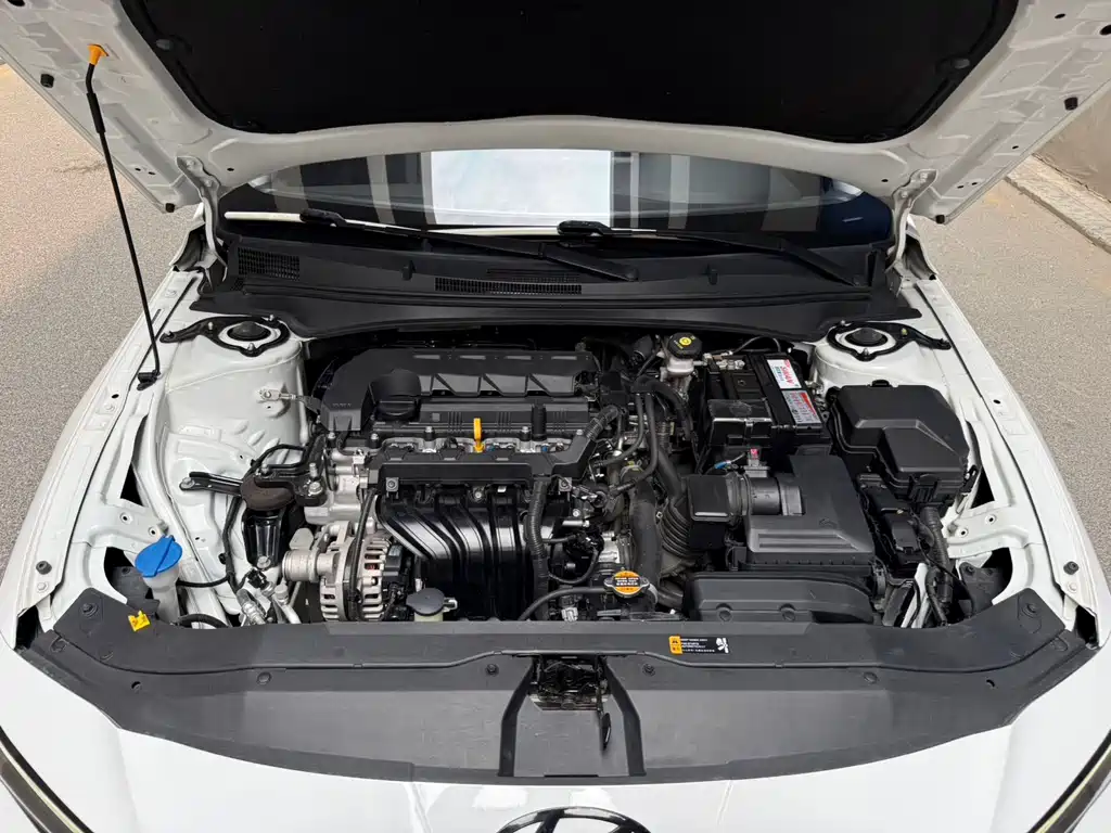 Hyundai Elantra 2023 — фото 26