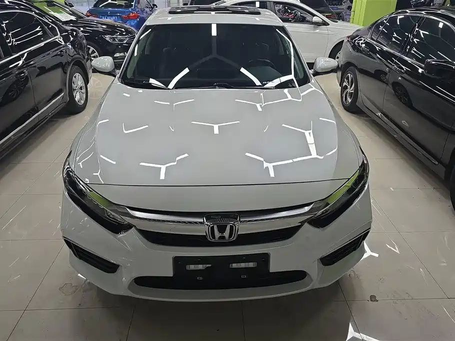 Honda Inspire 2021 — фото 2